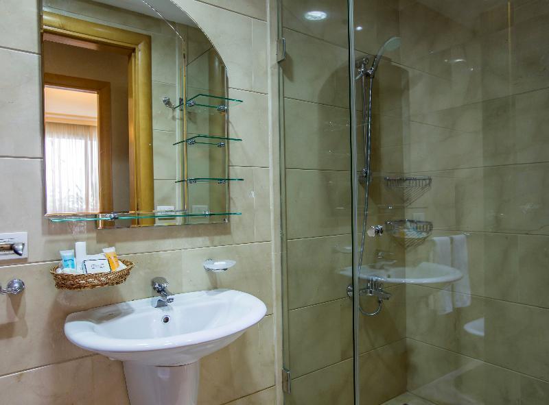Lahoya Beirut Appartement Buitenkant foto