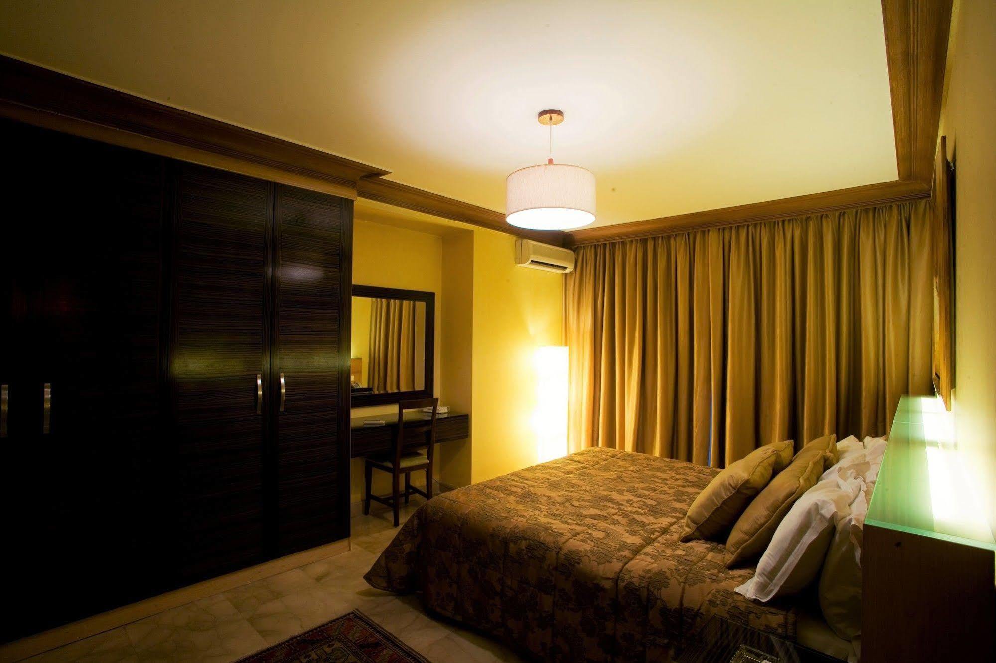 Lahoya Beirut Appartement Buitenkant foto
